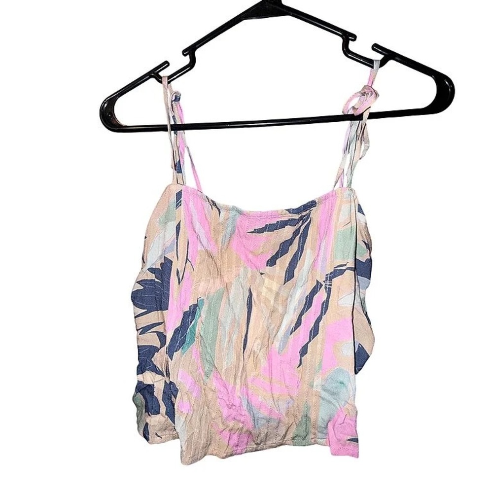 NWT Women’s 
Saltwater LUXE
Size S Sleeveless blouse